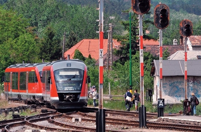 A pilisvörösvári állomás. Kímélő munkatempó