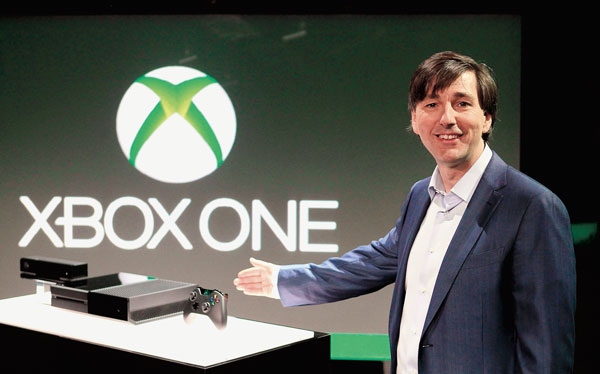 Don Mattrick az Xbox 360 bemutatóján. Több kulcsember is elhagyta a Microsoftot