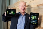 Jeff Bezos a legújabb Kindle Fire bemutatóján. Kezében tartja a globális e-kereskedelmet Fotó: PUZZLEPIX/AP